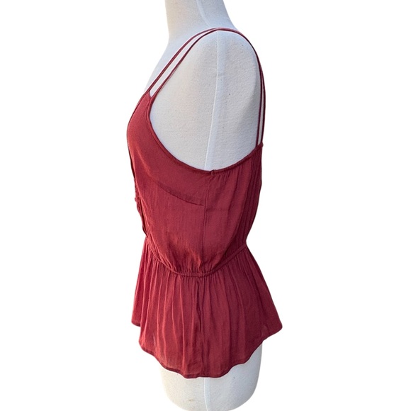 NEW Wet Seal Sleeveless Double Strap Flattering Rust Color Lightweight Top - Picture 3 of 7
